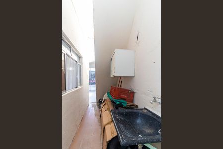 Casa à venda com 150m², 4 quartos e 3 vagas Casa à venda com 150m², 4 quartos e 3 vagasCasa 02 - Área de Serviço