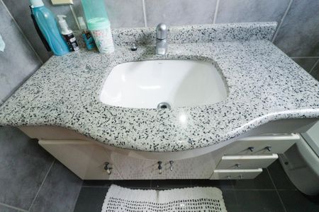 Casa à venda com 117m², 2 quartos e 3 vagasBanheiro 1