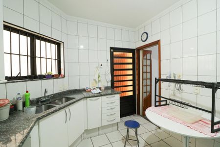 Casa à venda com 117m², 2 quartos e 3 vagasCozinha