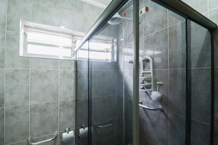 Casa à venda com 117m², 2 quartos e 3 vagasBanheiro 1