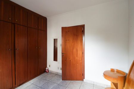 Casa à venda com 117m², 2 quartos e 3 vagasQuarto 2