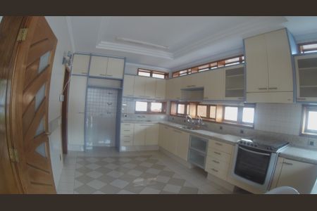 Casa à venda com 652m², 5 quartos e 5 vagasCozinha