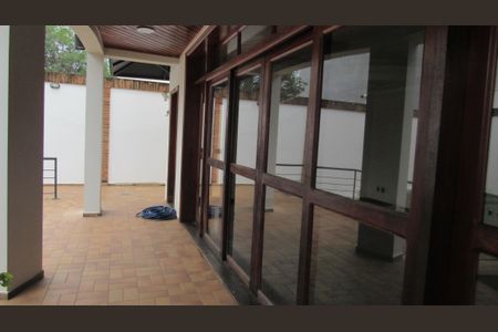 Casa à venda com 652m², 5 quartos e 5 vagasÁrea externa