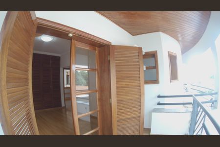 Casa à venda com 652m², 5 quartos e 5 vagasSacada