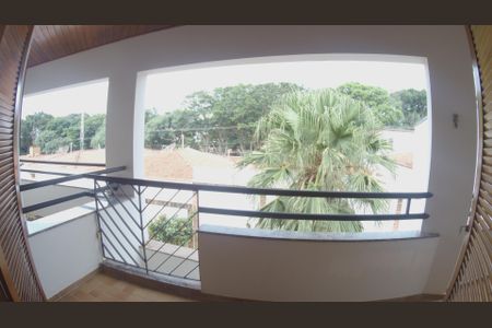 Casa à venda com 652m², 5 quartos e 5 vagasSacada