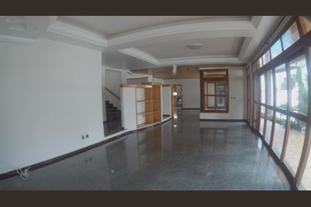 Casa à venda com 652m², 5 quartos e 5 vagasSala