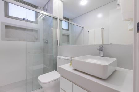 Apartamento à venda com 66m², 2 quartos e 2 vagas Apartamento à venda com 66m², 2 quartos e 2 vagasApartamento Modelo