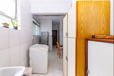 Apartamento à venda com 127m², 4 quartos e 2 vagas Apartamento à venda com 127m², 4 quartos e 2 vagasÁrea de Serviço