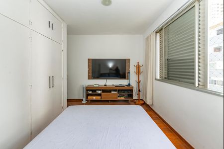Apartamento à venda com 127m², 4 quartos e 2 vagas Apartamento à venda com 127m², 4 quartos e 2 vagasSuíte