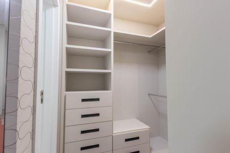 Apartamento à venda com 66m², 2 quartos e 2 vagas Apartamento à venda com 66m², 2 quartos e 2 vagasApartamento Modelo
