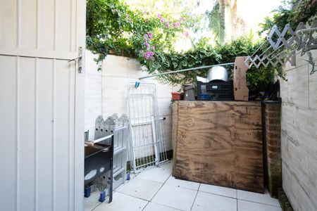 Casa de condomínio à venda com 166m², 3 quartos e 2 vagasÁrea de Serviço