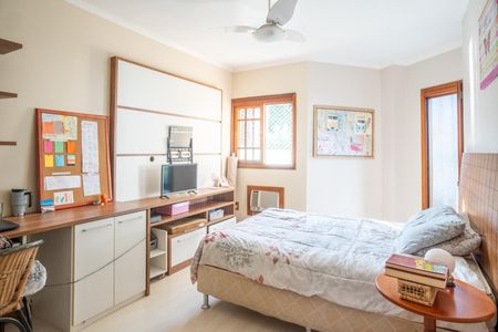 Casa de condomínio à venda com 166m², 3 quartos e 2 vagasQuarto 1