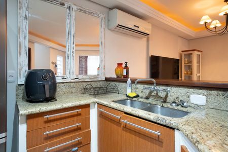 Casa de condomínio à venda com 166m², 3 quartos e 2 vagasCozinha