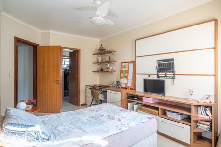 Casa de condomínio à venda com 166m², 3 quartos e 2 vagasQuarto 1