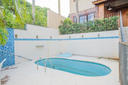 Casa de condomínio à venda com 166m², 3 quartos e 2 vagasÁrea comum - Piscina