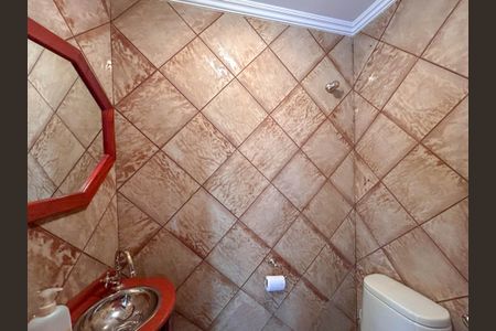 Apartamento à venda com 198m², 3 quartos e 4 vagas Apartamento à venda com 198m², 3 quartos e 4 vagasLavabo