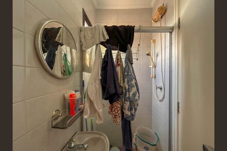 Apartamento à venda com 198m², 3 quartos e 4 vagas Apartamento à venda com 198m², 3 quartos e 4 vagasBanheiro de serviço