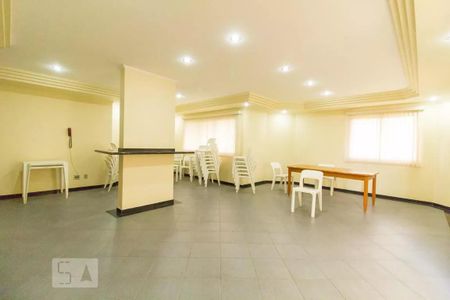 Apartamento à venda com 198m², 3 quartos e 4 vagas Apartamento à venda com 198m², 3 quartos e 4 vagasÁrea comum - Salão de festas