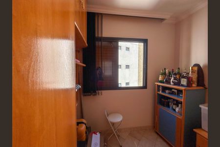 Apartamento à venda com 198m², 3 quartos e 4 vagas Apartamento à venda com 198m², 3 quartos e 4 vagasQuarto 2