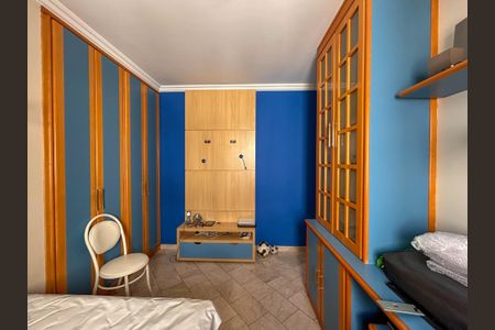 Apartamento à venda com 198m², 3 quartos e 4 vagas Apartamento à venda com 198m², 3 quartos e 4 vagasQuarto 3