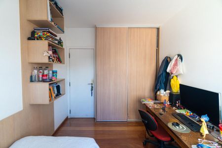 Apartamento à venda com 204m², 4 quartos e 4 vagas Apartamento à venda com 204m², 4 quartos e 4 vagasSuíte 2
