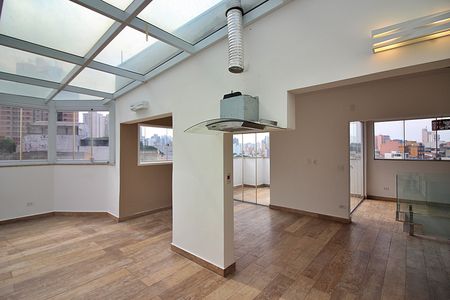 Apartamento à venda com 225m², 4 quartos e 3 vagasCobertura