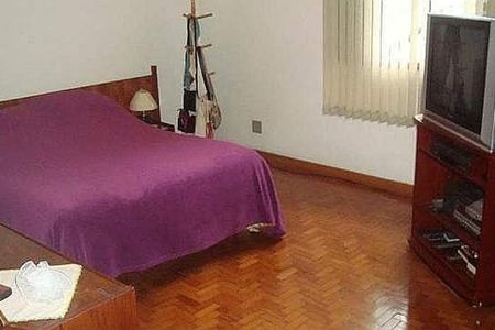 Casa à venda com 130m², 3 quartos e 2 vagas