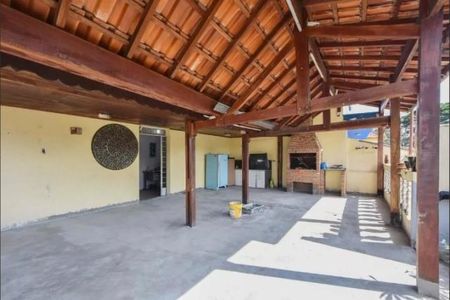 Casa à venda com 413m², 5 quartos e 4 vagas