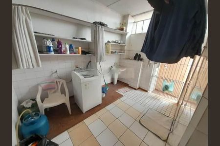 Casa à venda com 280m², 4 quartos e 3 vagas