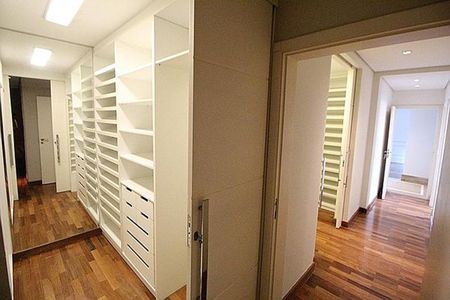 Apartamento à venda com 220m², 3 quartos e 5 vagas