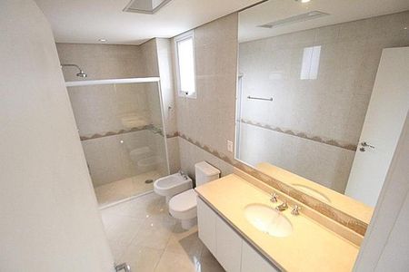 Apartamento à venda com 220m², 3 quartos e 5 vagas