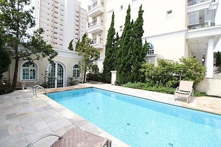 Apartamento à venda com 220m², 3 quartos e 5 vagas