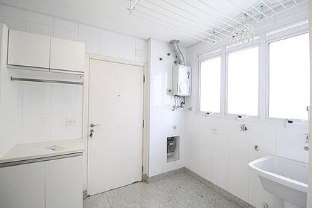 Apartamento à venda com 220m², 3 quartos e 5 vagas