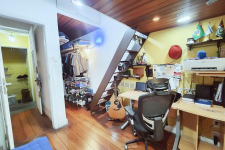 Apartamento à venda com 138m², 4 quartos e 1 vaga Apartamento à venda com 138m², 4 quartos e 1 vagaSuíte 2