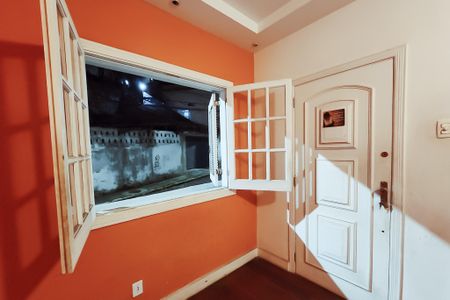 Apartamento à venda com 138m², 4 quartos e 1 vaga Apartamento à venda com 138m², 4 quartos e 1 vagaSala