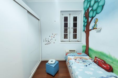 Apartamento à venda com 138m², 4 quartos e 1 vaga Apartamento à venda com 138m², 4 quartos e 1 vagaQuarto 2