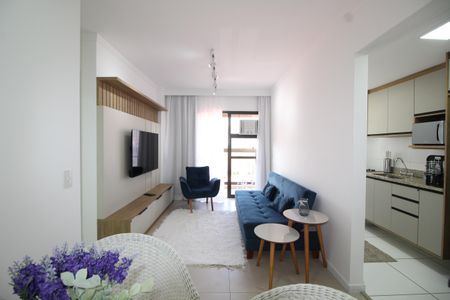 Apartamento para alugar com 65m², 2 quartos e 1 vagaSala