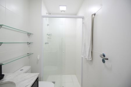 Apartamento à venda com 65m², 2 quartos e 1 vagaQuarto 2 - Banheiro da Suíte