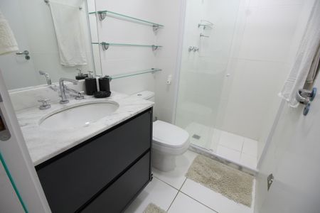 Apartamento à venda com 65m², 2 quartos e 1 vagaQuarto 2 - Banheiro da Suíte