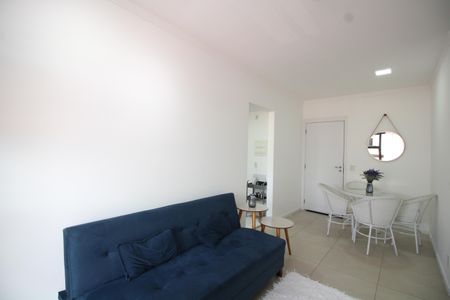 Apartamento para alugar com 65m², 2 quartos e 1 vagaSala