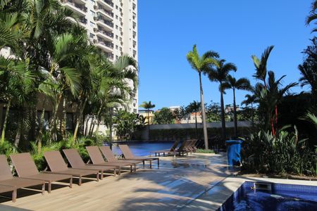 Apartamento à venda com 65m², 2 quartos e 1 vagaPiscina