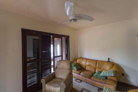 Casa à venda com 450m², 2 quartos e 3 vagas Casa à venda com 450m², 2 quartos e 3 vagasSala