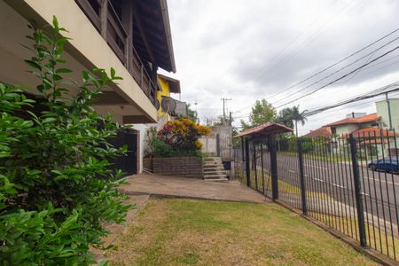 Casa à venda com 450m², 2 quartos e 3 vagas Casa à venda com 450m², 2 quartos e 3 vagasJardim