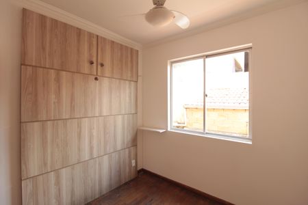 Apartamento à venda com 120m², 3 quartos e 1 vagaQuarto 2