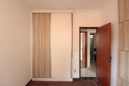 Apartamento à venda com 120m², 3 quartos e 1 vagaQuarto 2