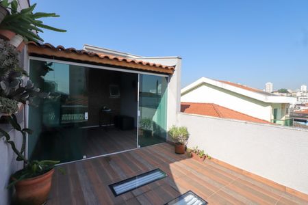 Casa à venda com 184m², 2 quartos e 2 vagas Casa à venda com 184m², 2 quartos e 2 vagasVaranda