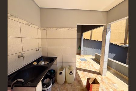 Casa à venda com 250m², 3 quartos e 3 vagasÁrea de Serviço