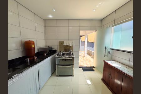 Casa à venda com 250m², 3 quartos e 3 vagasCozinha