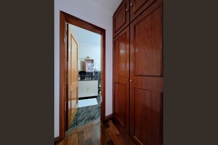 Casa à venda com 311m², 4 quartos e 6 vagasQuarto 1