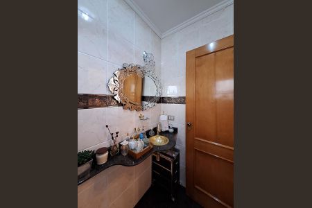 Casa à venda com 311m², 4 quartos e 6 vagasLavabo